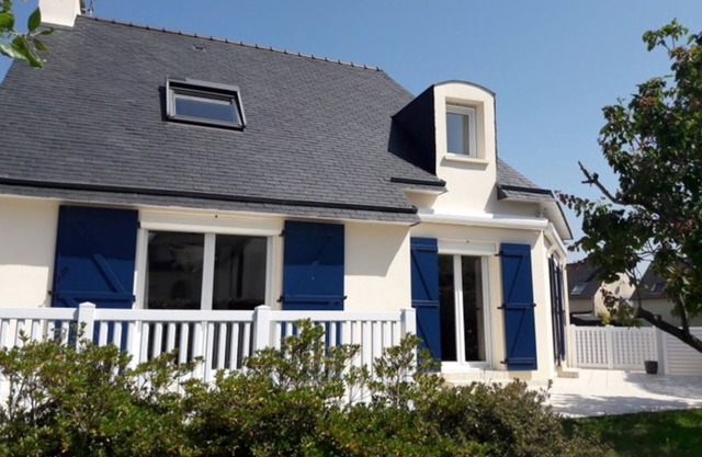 House near the beach, 3 * furnished with tourism