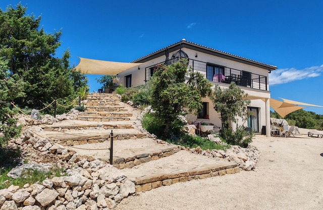 House with private Jacuzzi