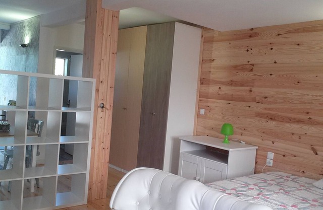 in the tranquility of a small village, beaches and the city of Porto to 15 minut