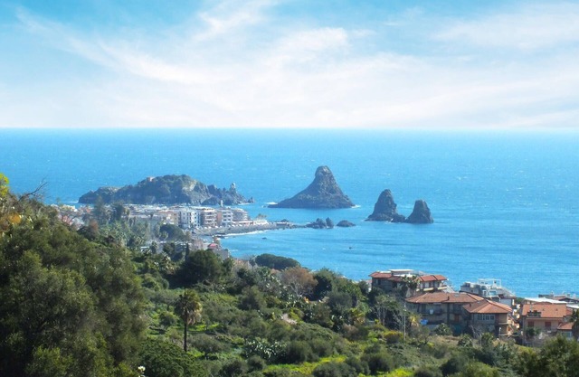 In this practically furnished vacation apartment you will spend an undisturbed vacation.