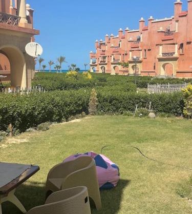 Intimate Mediterranean Chalet