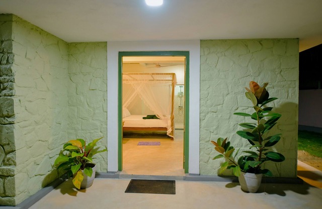 Island Spoon, 5 min walk to Mirissa beach and restaurants