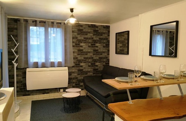 Jolie petite maison cosy, jardin, proche centre