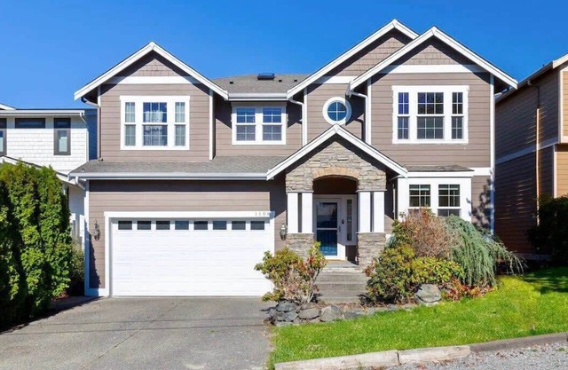 Kennydale Family Friendly 4B|3B Modern Home| I405