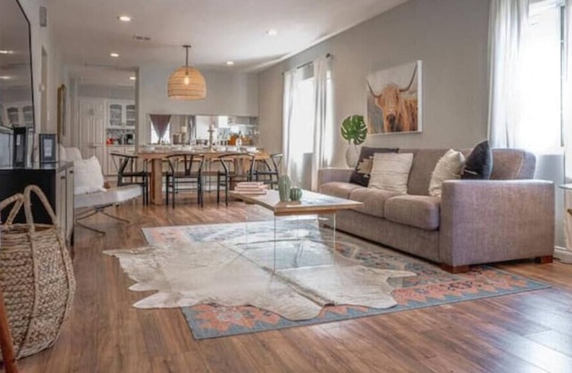 ⭐️King Bed⭐️FirePit⭐️Full Kitchen⭐️Patio ⭐️W/D⭐️BBQ