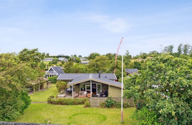 "Konsta" - 50m from the sea by Interhome