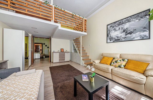 Krisztina Residence Chain Bridge near Buda Castle-family friendly, for 6 person