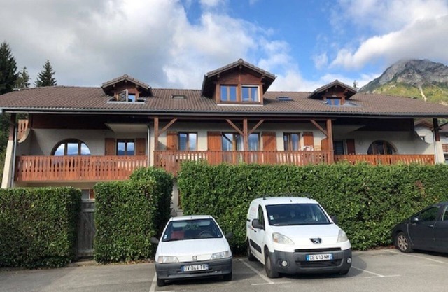 L'esperluette, Entre Lac et Montagnes