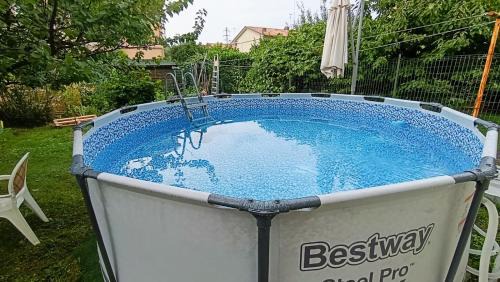 La Casa di Mara con Piscina, Giardino, Parcheggio Privato a Sistiana