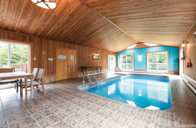 La Tour Boisée: Large Chalet in nature