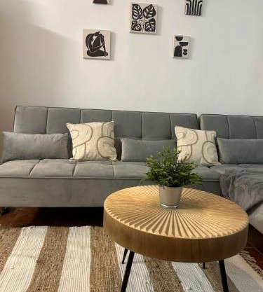 La villa de Leo y Lola