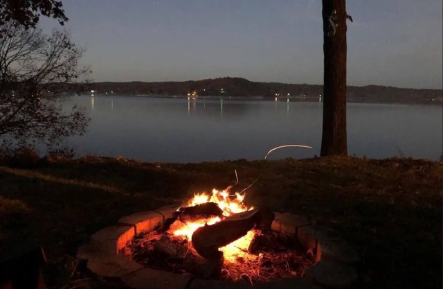 Lake View Cabin couples getaway - family vacation with Private Boat/Swim Dock