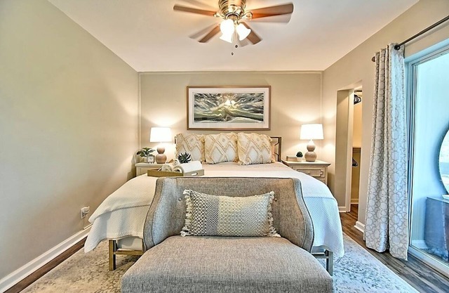 Lakefront Condo w/Sunroom, Office, & Lakeside Pool