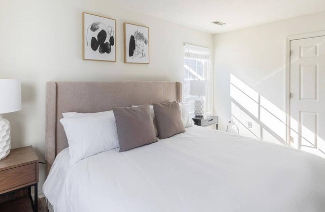 Landing at Village at Avon - 2 Bedrooms in Downtown Avon