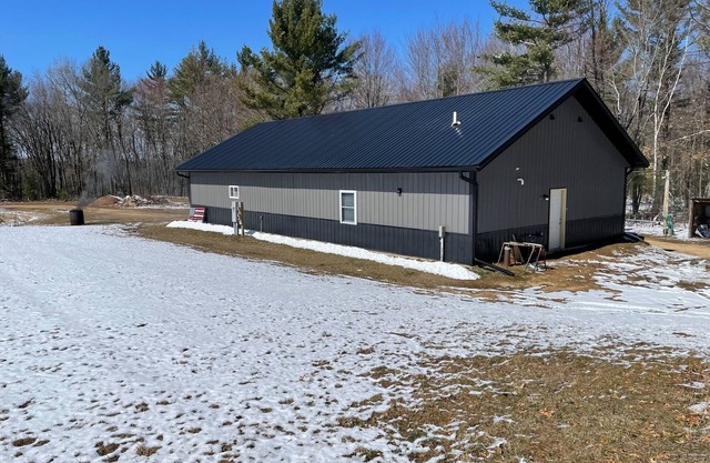 Large cabin with ATV/UTV trail access.