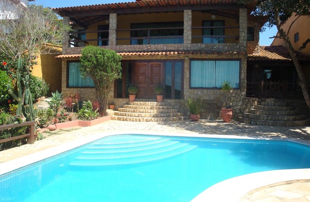 Large house in Geribá with 6 suites, pool, barbecue, garage, sea view