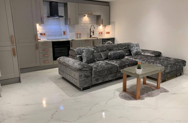 Lavish, The Marble Apartment