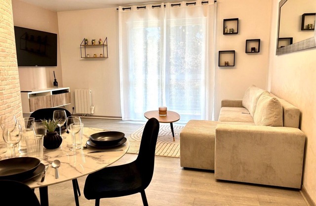 Le Donzelot - Renovated apartment with terrace