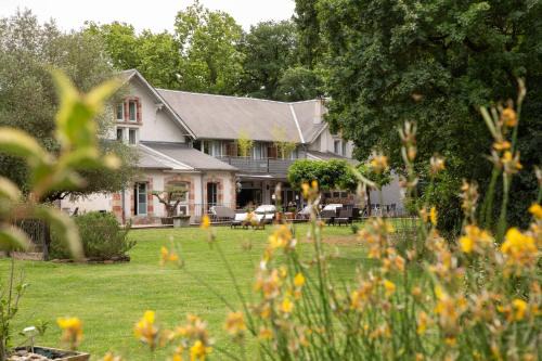 Le Pavillon - Demeure de prestige avec14 chambres pour 30 pers - Piscine
