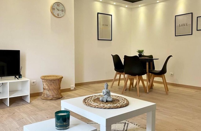 Le Royal Cosy - Spacieux T2 - Proche Chantilly, Paris & Astérix