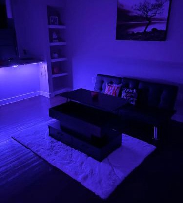 LED Fall Chillax 1B1B Couples Retreat Katy mills mall