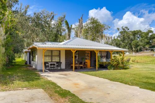 Less Than 1 Mi to Downtown Arcadia Tranquil Wooded Escape