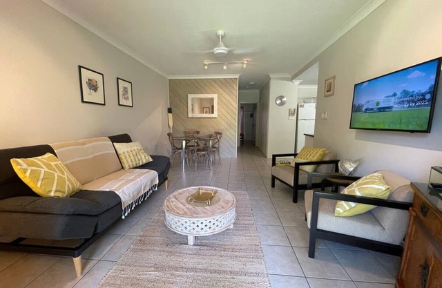 Liana 4 ~ Beach Lovers All at your finger tips