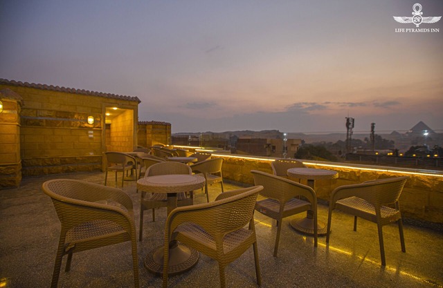Life Pyramids Inn