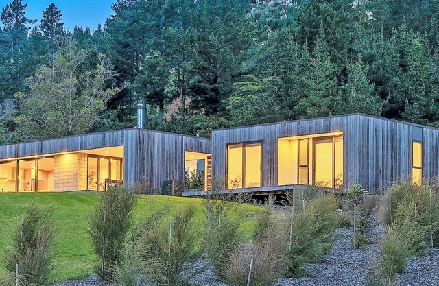 Ligar Escape - Golden Bay Holiday Home