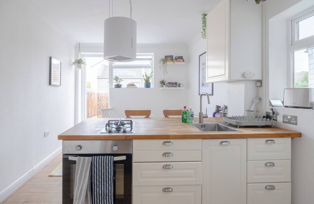 Light and Modern 1BD Flat - Walthamstow near Tube!