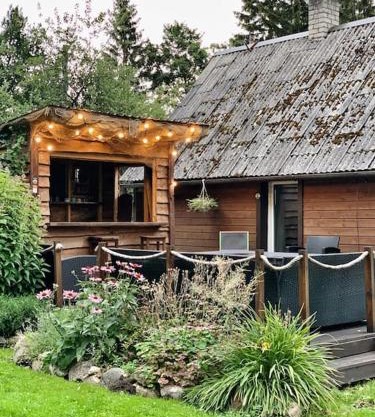 Lihtne majake asukohas Valma