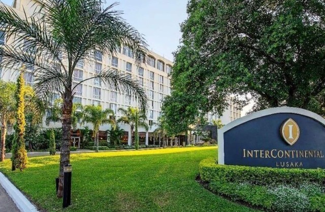 Little Haven In The Middle Of The City A Few Minutes From The Airport #4