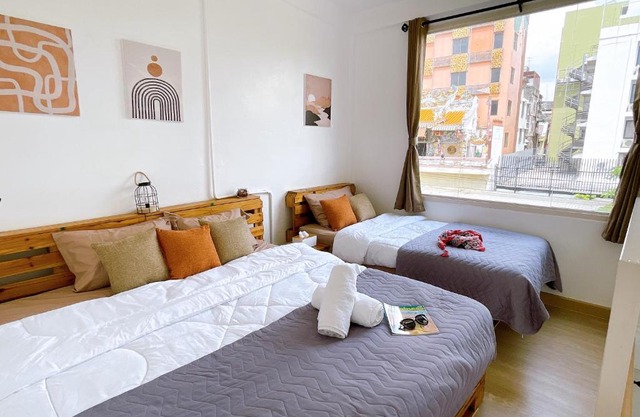 Lively and cozy canal house ,Entire house