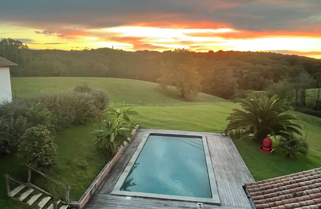 Loasis Basque Maison spa Piscine 20 Minutes des Plages de Biarritz