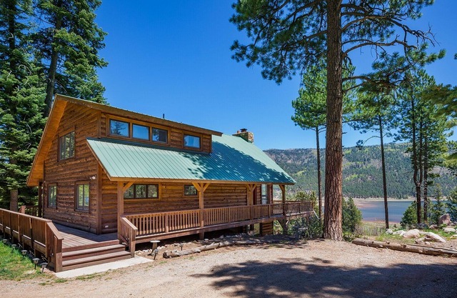 Log Home with Lake & Mountain Views - Pool Table, Big Deck, Dogs OK