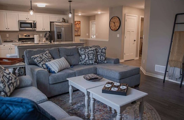 Lovely 3 Bed Condo in Loves Park