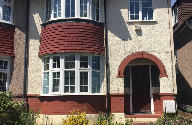 Lovely Comfortable Three Bedroom Family Home