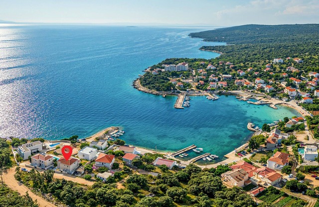 Lovely home in Jakisnica