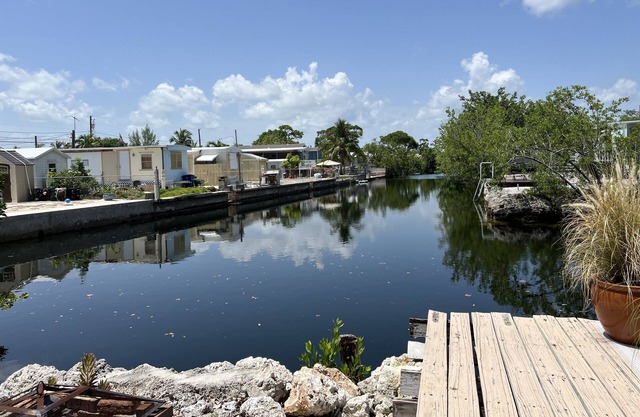 Lower Keys Canal Front Bungalow on Little Torch Key. Pet friendly