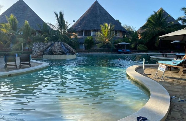 Lux Suites Tembo Court Apartments