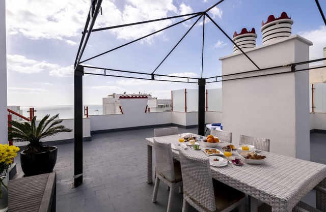 LUXURIOUS 4 ROOM APARTMENT - TERRACE 120M² - SEA VIEW - PRAIA DA ROCHA
