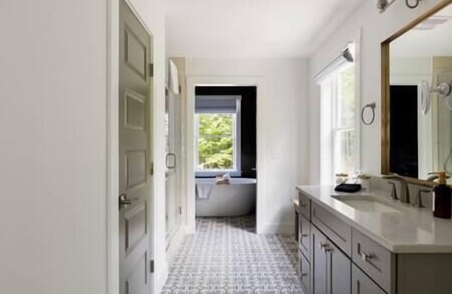 Luxurious 5BR w/Hot Tub, Close to Loon Mountain