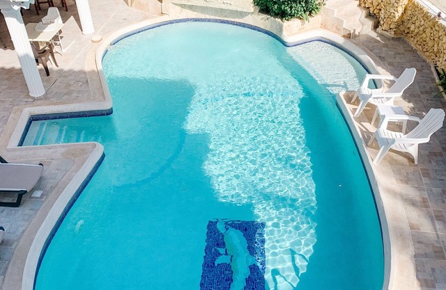 Luxurious 6-bedroom Villa with AC, WiFi in Serene Cabarete