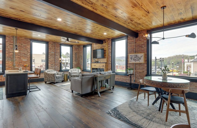 Luxurious Downtown Murphy Vacation Rental Loft!
