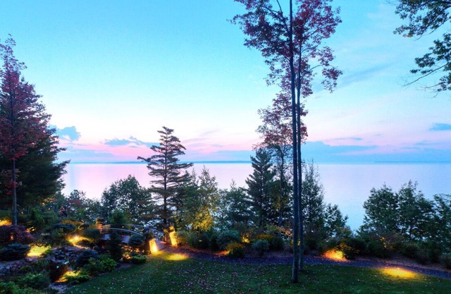 Luxurious Lake Superior Estate with Outdoor Hot Tub