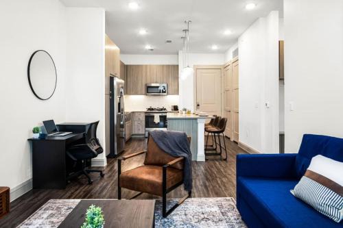 Luxurious New Unit 1Bd1BaPool, Golf Sim