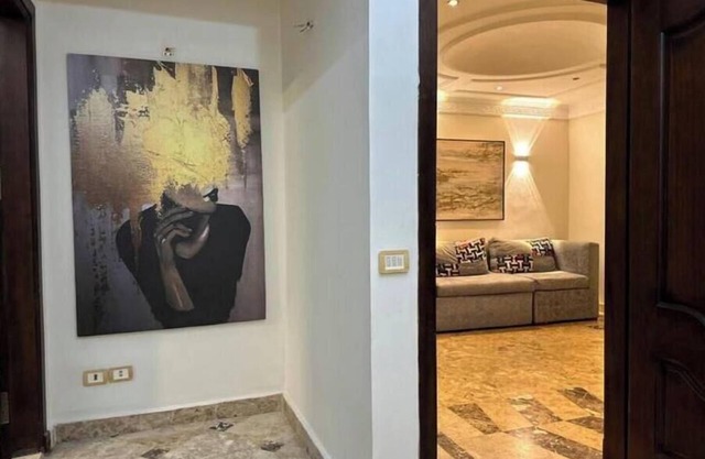 Luxury apartment directly on the Nile