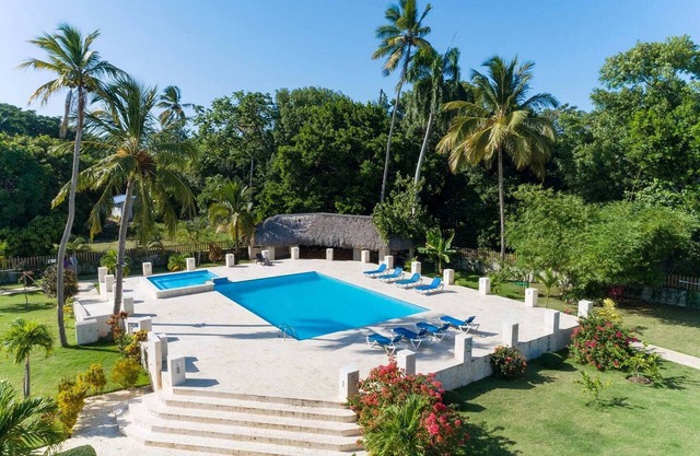 Luxury guest-friendly villa in Cabarete, perfect for bachelor parties! 10-12 BD