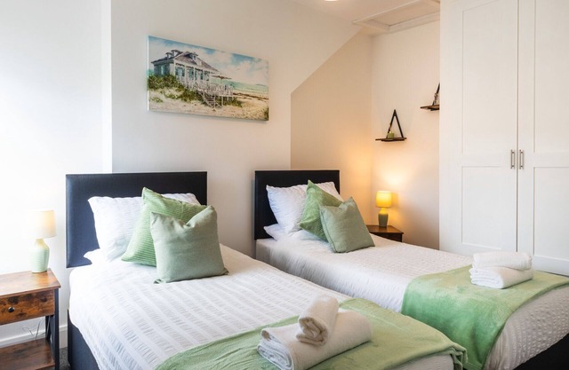 Luxury House in the Heart of Mumbles Village