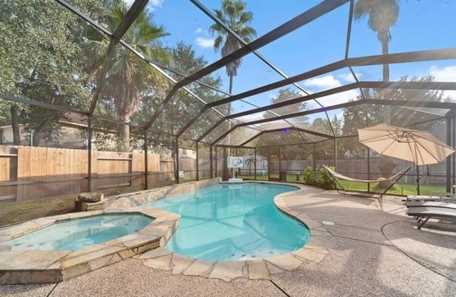 Luxury private enclosed pool spa king bed